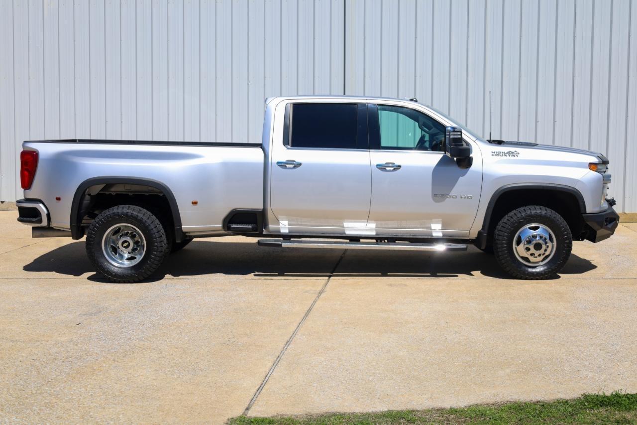 Chevrolet Silverado 3500HD 4WD Crew Cab 172" High Country 2020