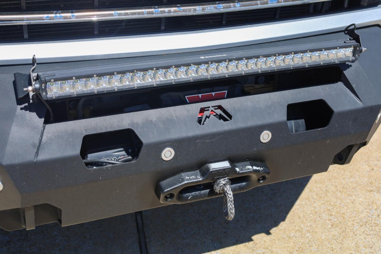 Chevrolet Silverado 3500HD 4WD Crew Cab 172" High Country 2020