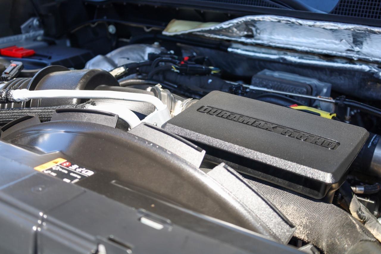 Chevrolet Silverado 3500HD 4WD Crew Cab 172" High Country 2020