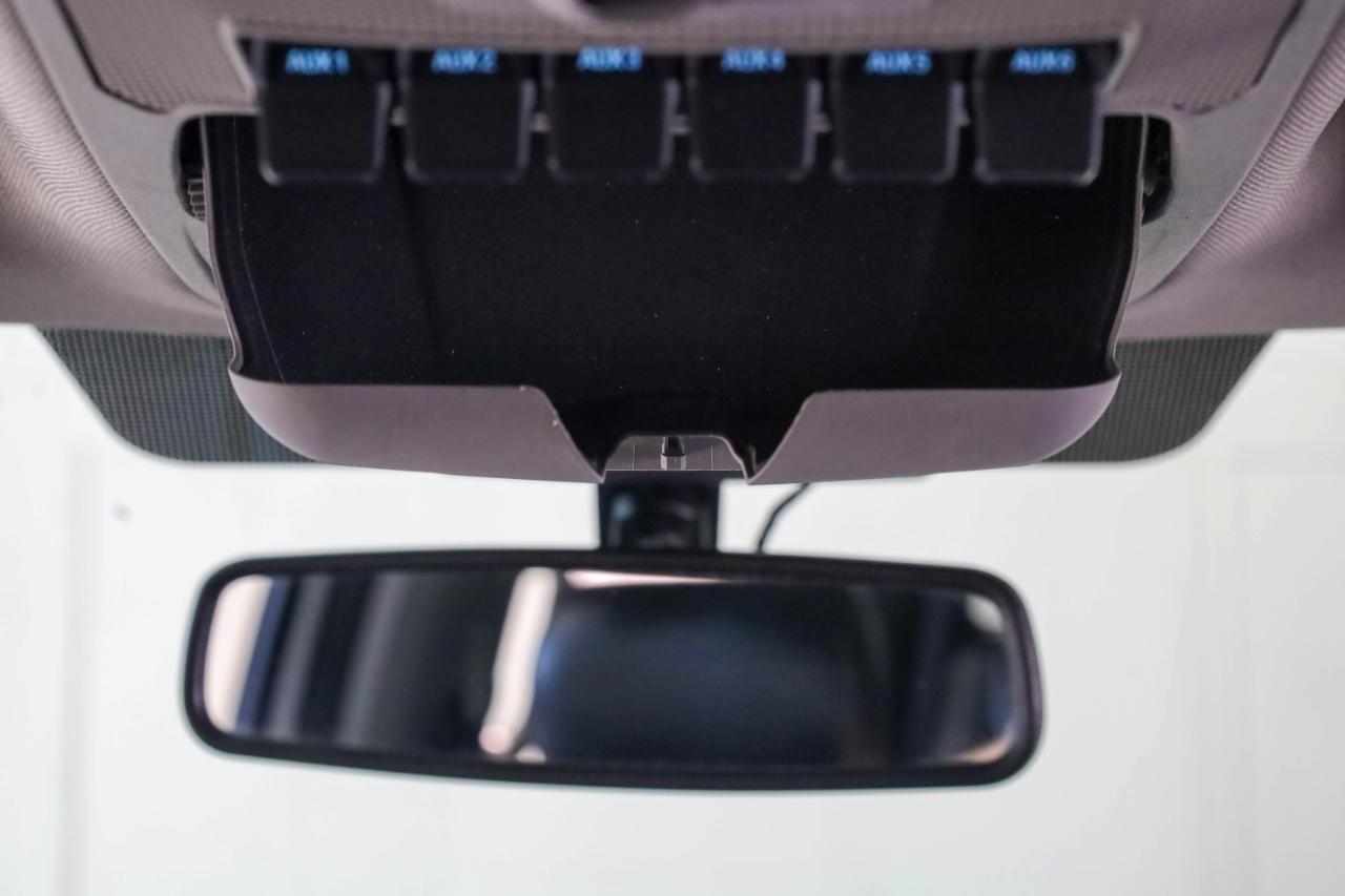 Ford Super Duty F-250 SRW King Ranch 4WD Crew Cab 8' Box 2021