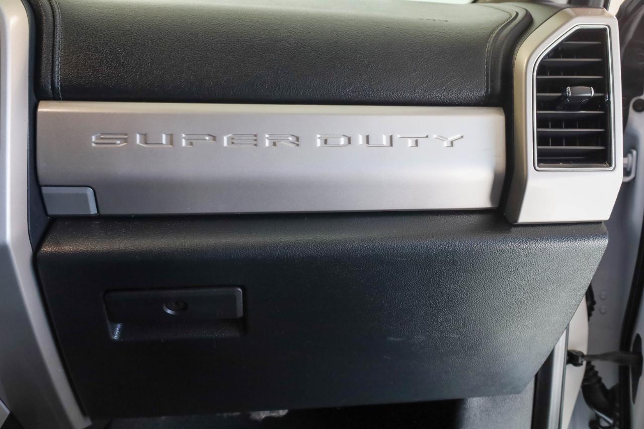 Ford Super Duty F-250 SRW King Ranch 4WD Crew Cab 8' Box 2021