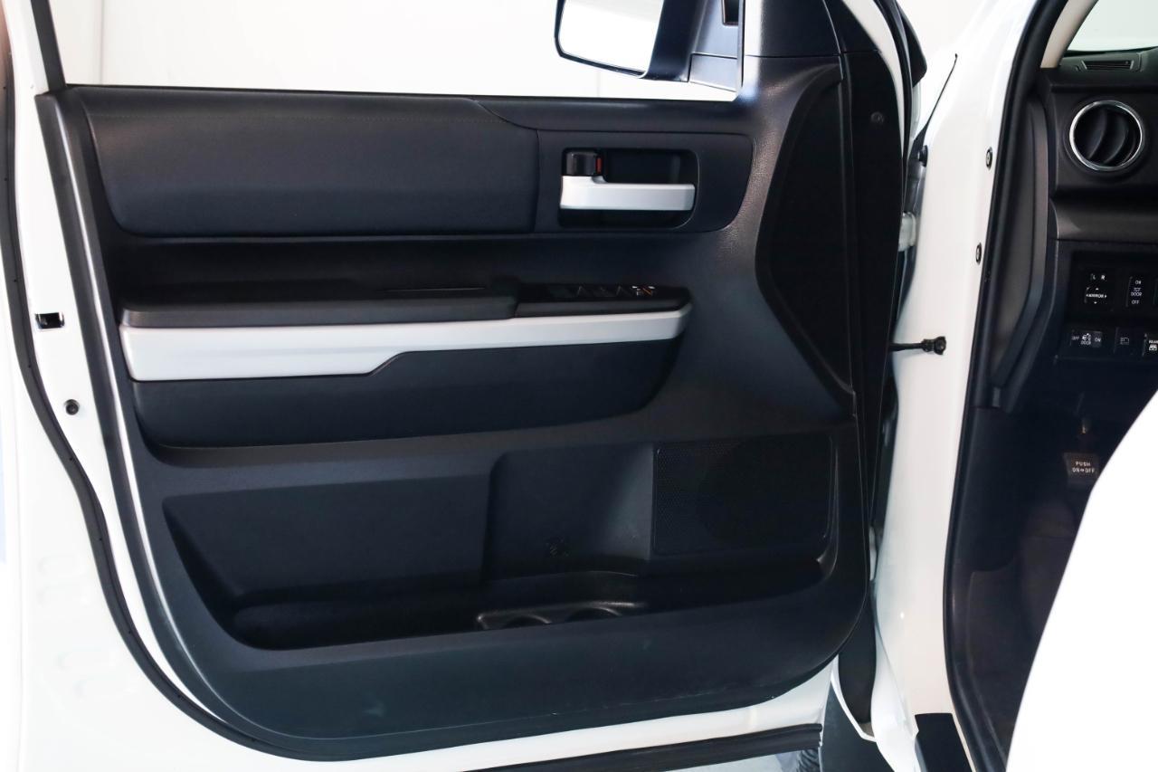 Toyota Tundra 4WD TRD Pro CrewMax 5.5' Bed 5.7L (Natl) 2020