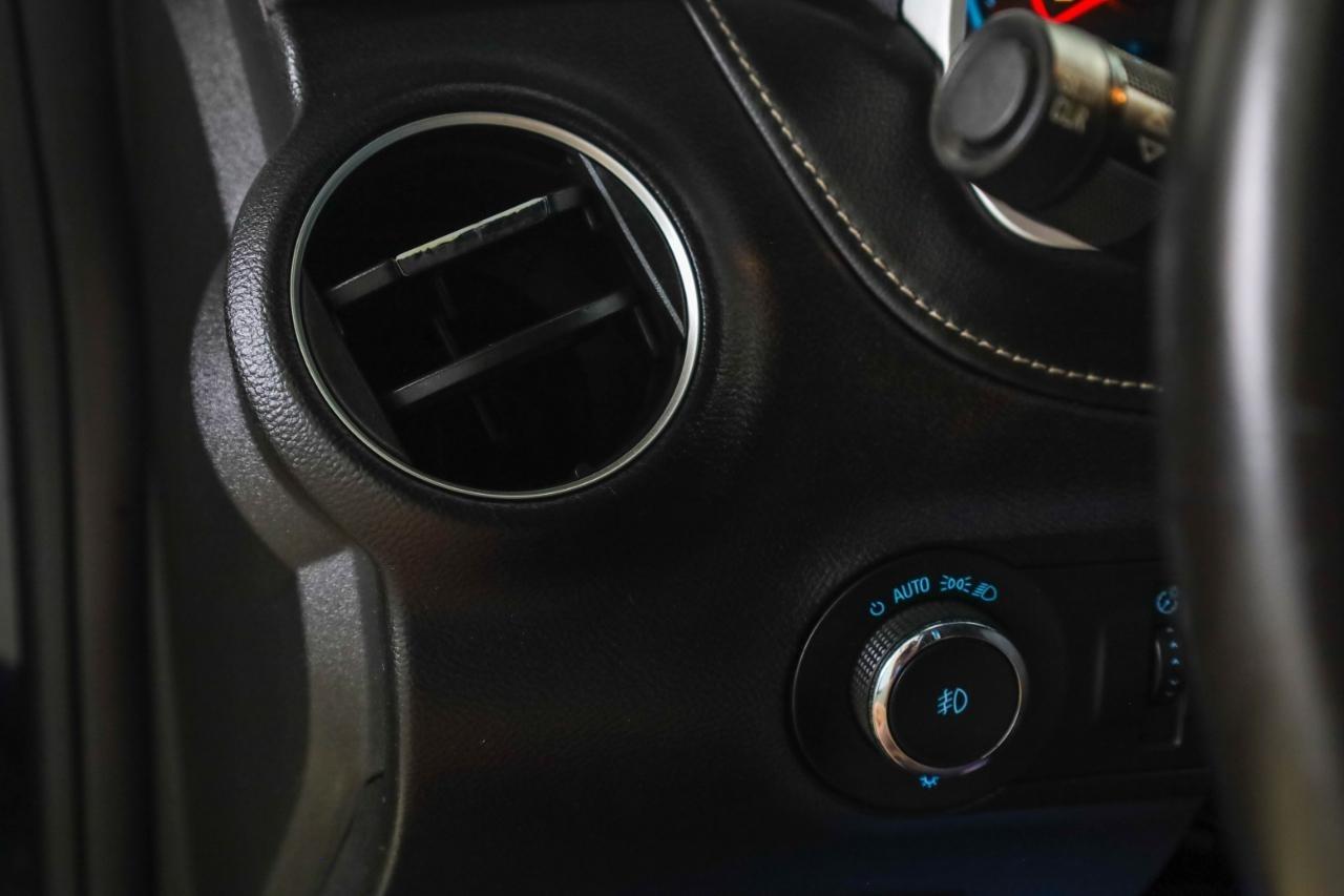 Chevrolet Camaro 2dr Cpe LT w/1LT 2015