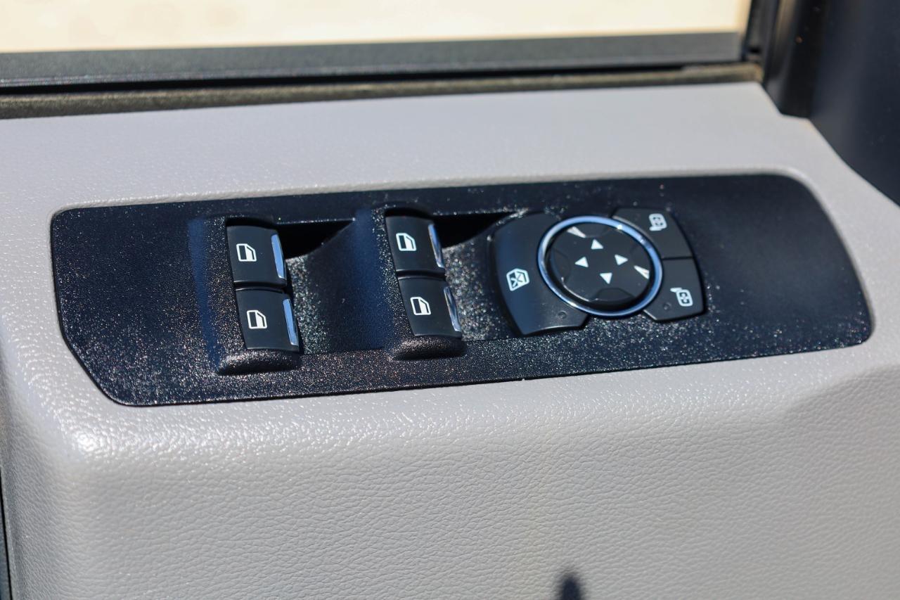 Ford Super Duty F-350 DRW King Ranch 4WD Crew Cab 8' Box 2021