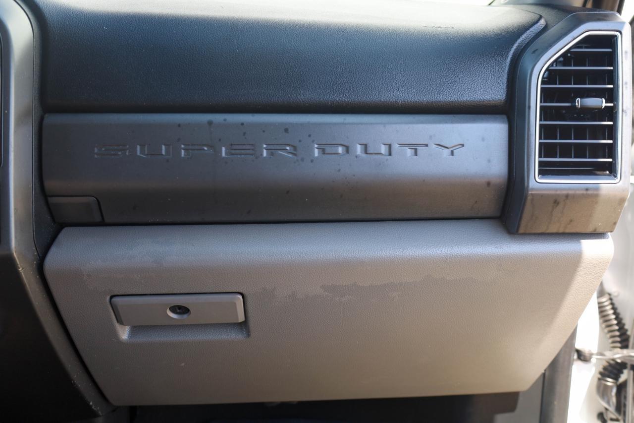 Ford Super Duty F-350 DRW King Ranch 4WD Crew Cab 8' Box 2021