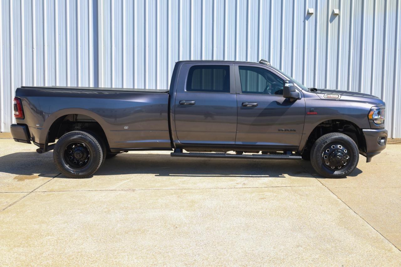 RAM 3500 Big Horn 4x4 Crew Cab 8' Box 2024