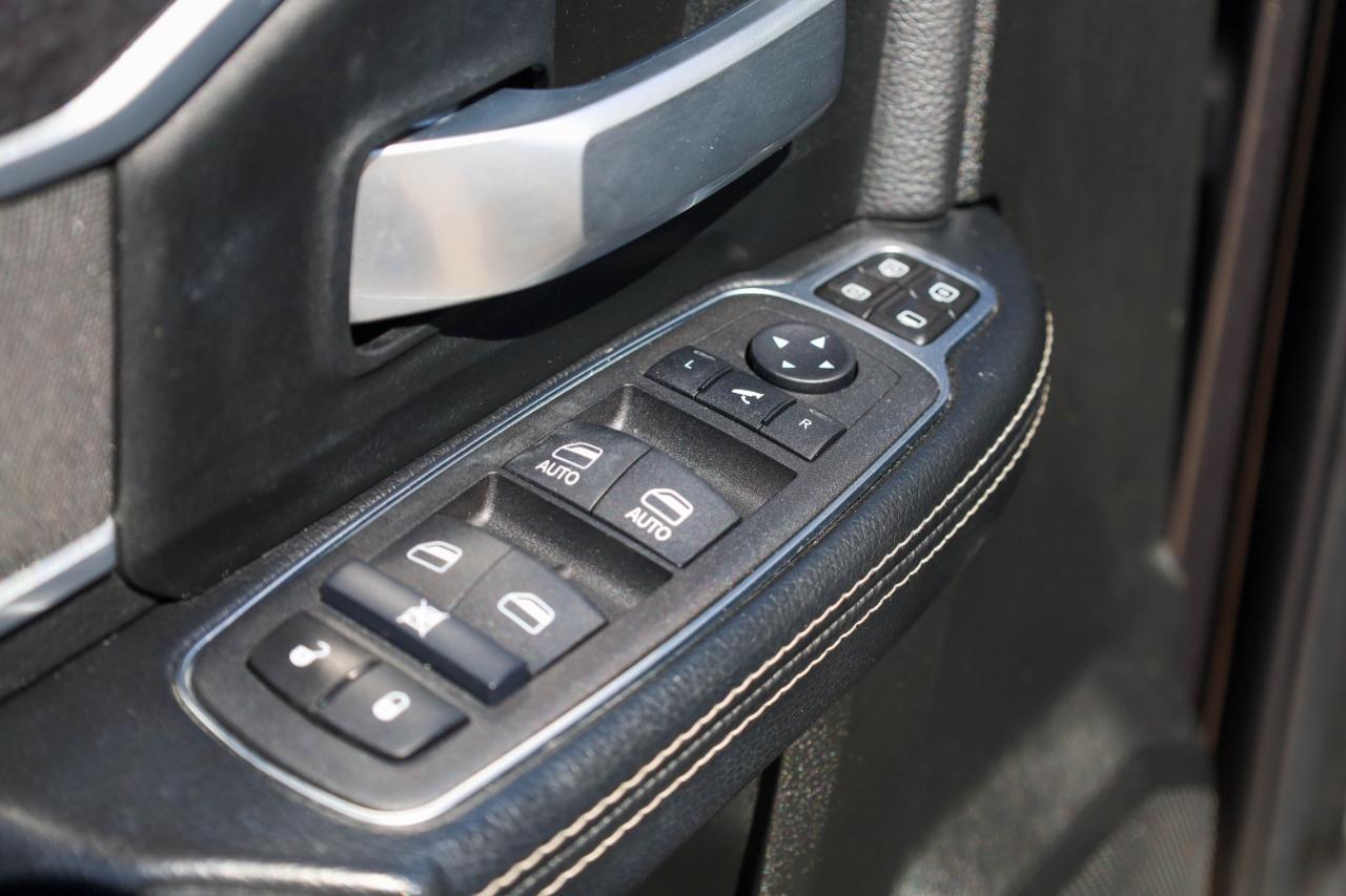 RAM 3500 Big Horn 4x4 Crew Cab 8' Box 2024