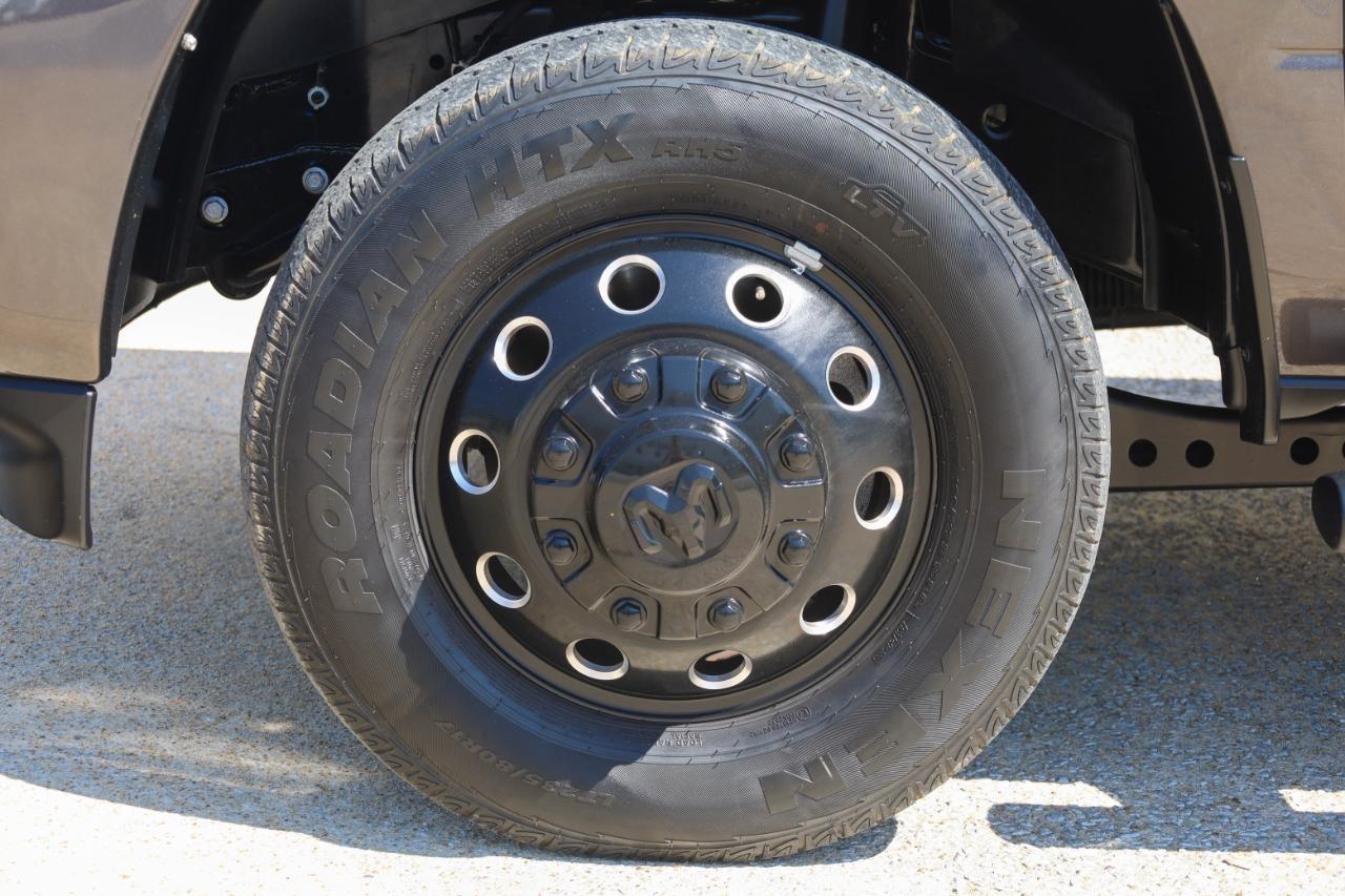 RAM 3500 Big Horn 4x4 Crew Cab 8' Box 2024