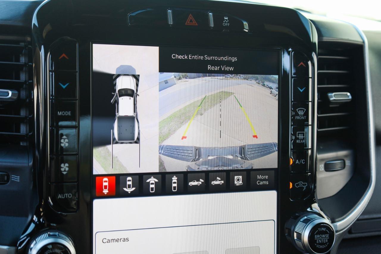 RAM 3500 Big Horn 4x4 Crew Cab 8' Box 2024