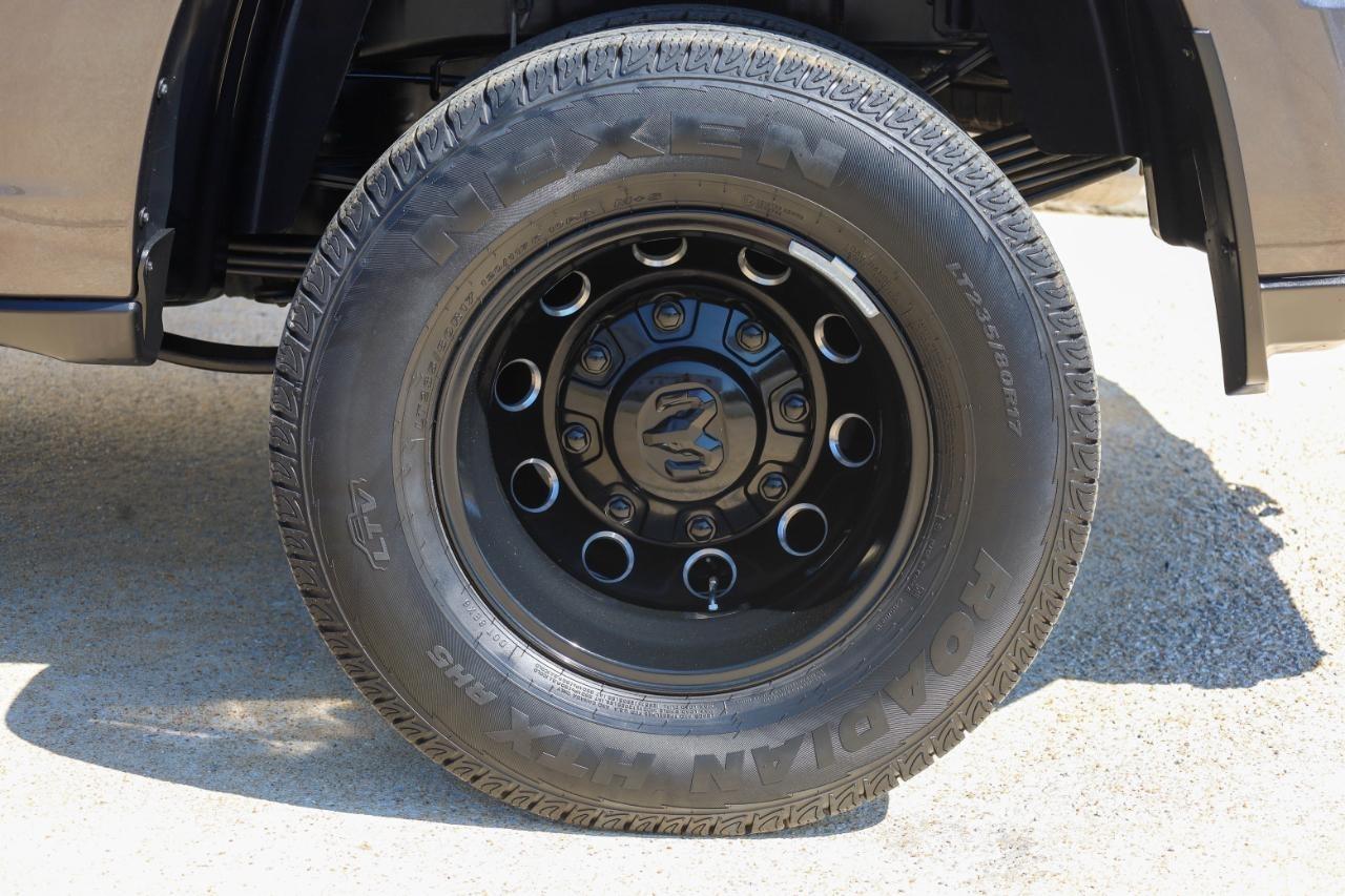 RAM 3500 Big Horn 4x4 Crew Cab 8' Box 2024