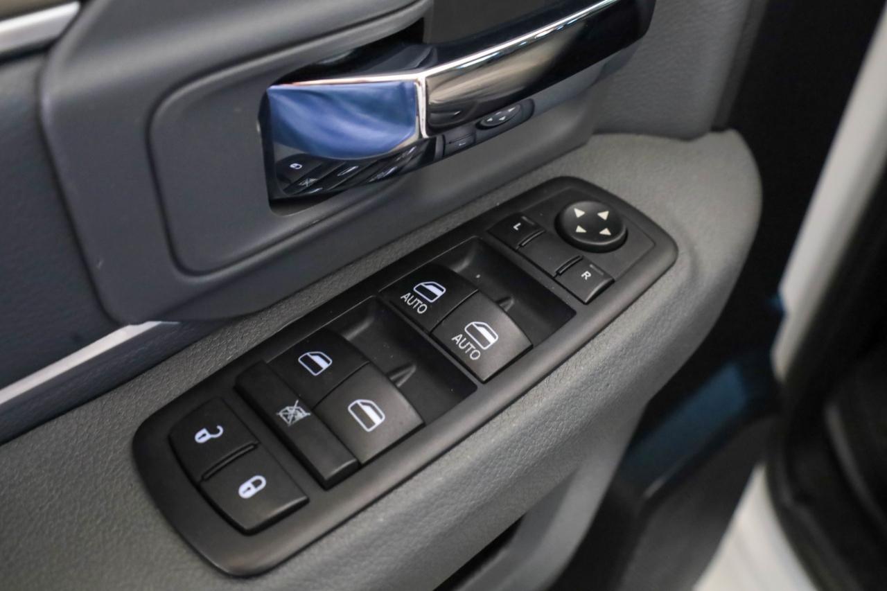 RAM 2500 4WD Crew Cab 149" SLT 2016