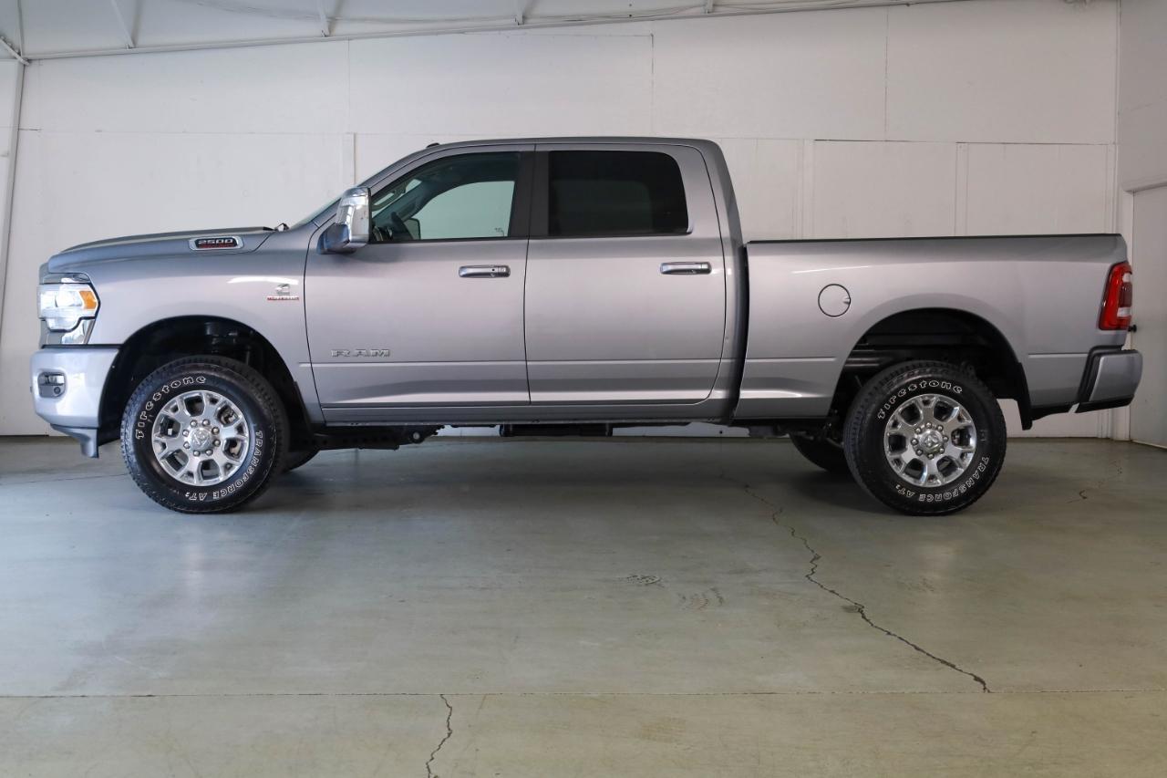 RAM 2500 Laramie 4x4 Crew Cab 6'4" Box 2024