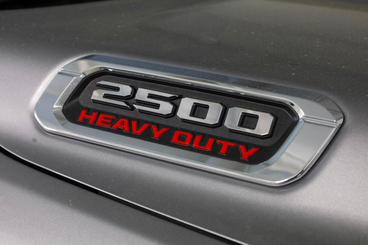 RAM 2500 Laramie 4x4 Crew Cab 6'4" Box 2024