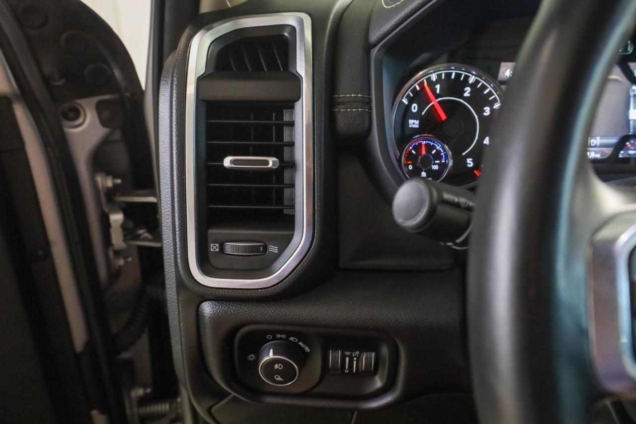 RAM 2500 Laramie 4x4 Crew Cab 6'4" Box 2024