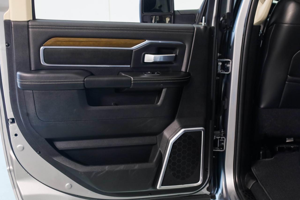 RAM 2500 Laramie 4x4 Crew Cab 6'4" Box 2024