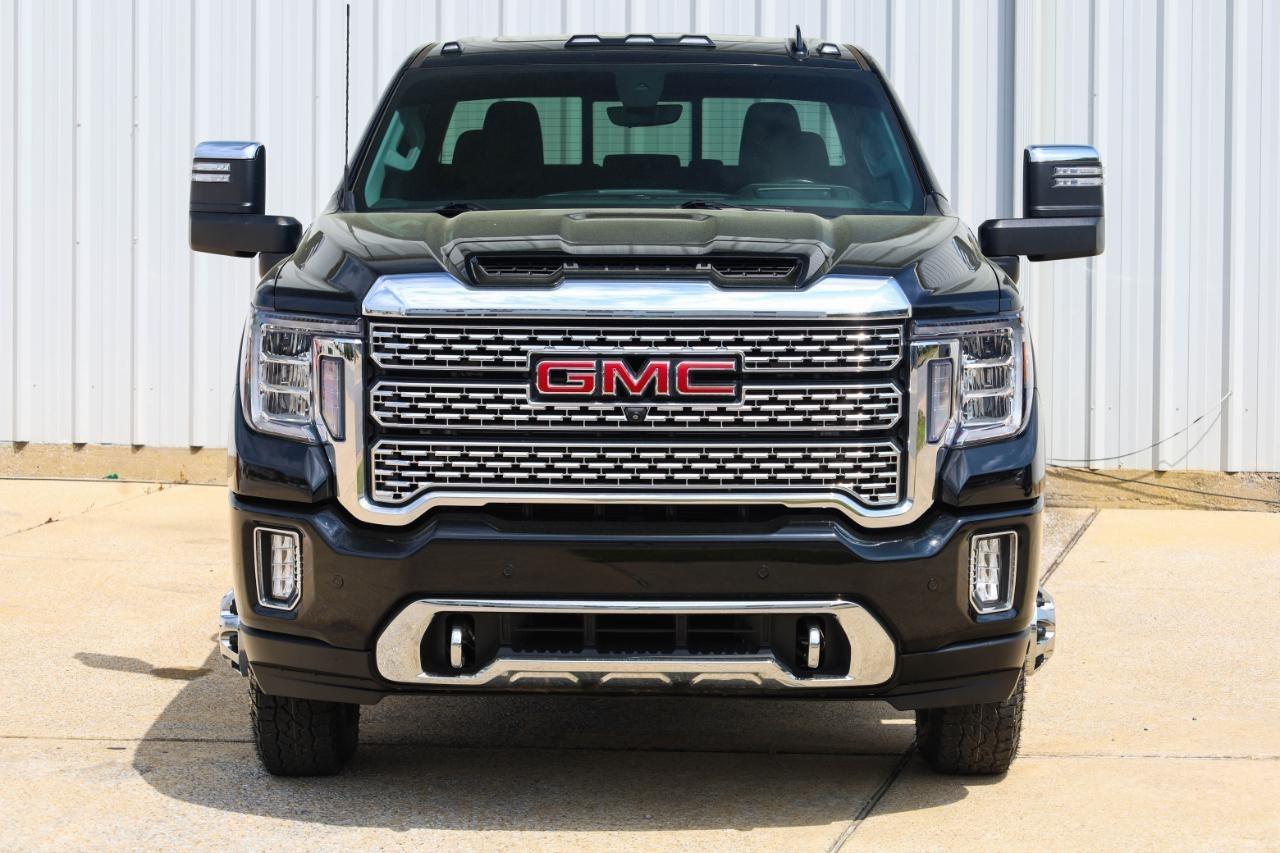 GMC Sierra 3500HD 4WD Crew Cab 172" Denali 2022