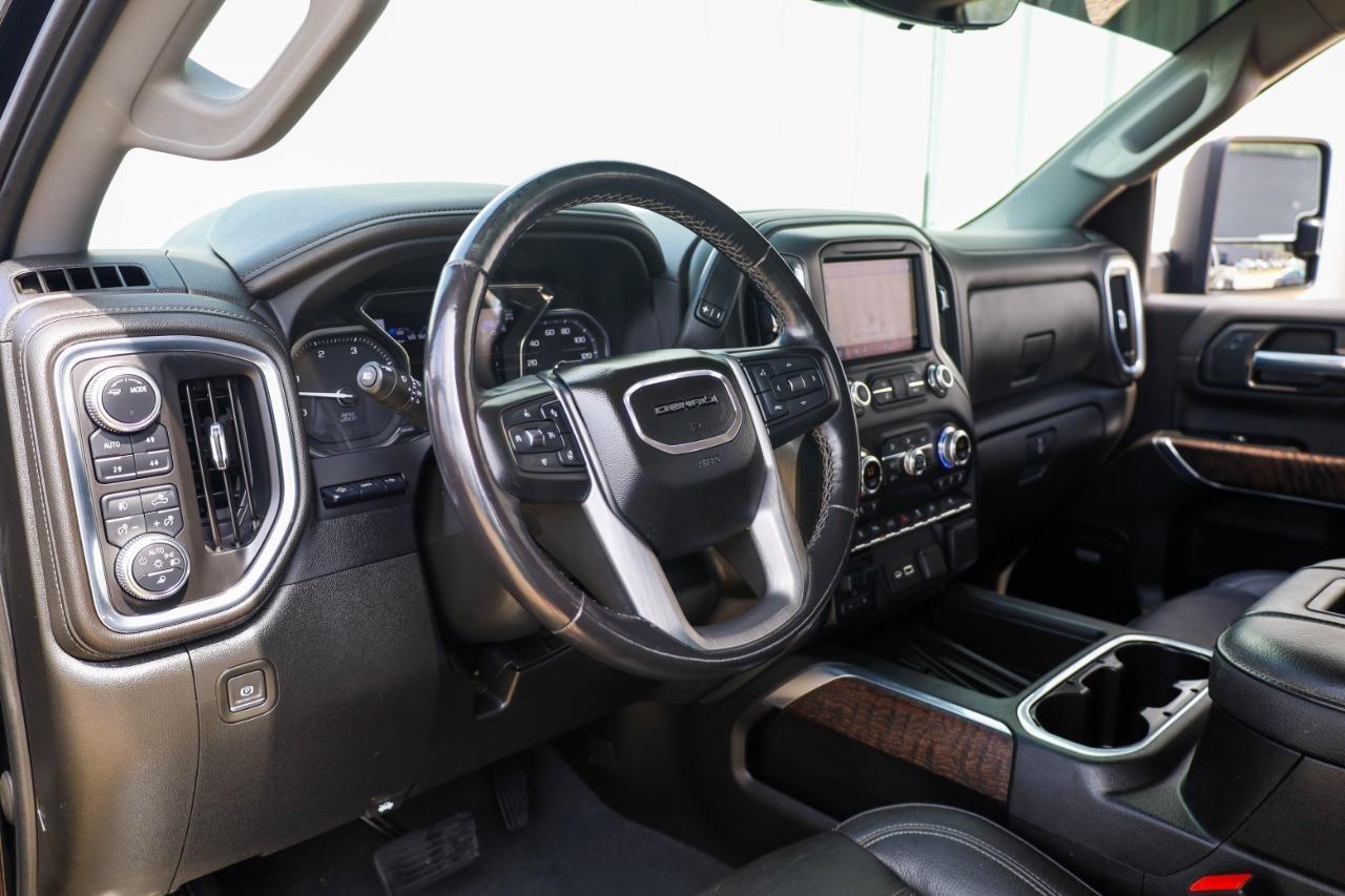 GMC Sierra 3500HD 4WD Crew Cab 172" Denali 2022