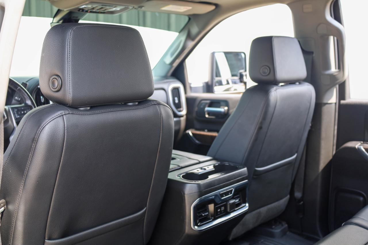 GMC Sierra 3500HD 4WD Crew Cab 172" Denali 2022