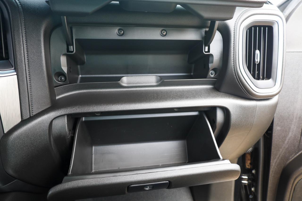 GMC Sierra 3500HD 4WD Crew Cab 172" Denali 2022