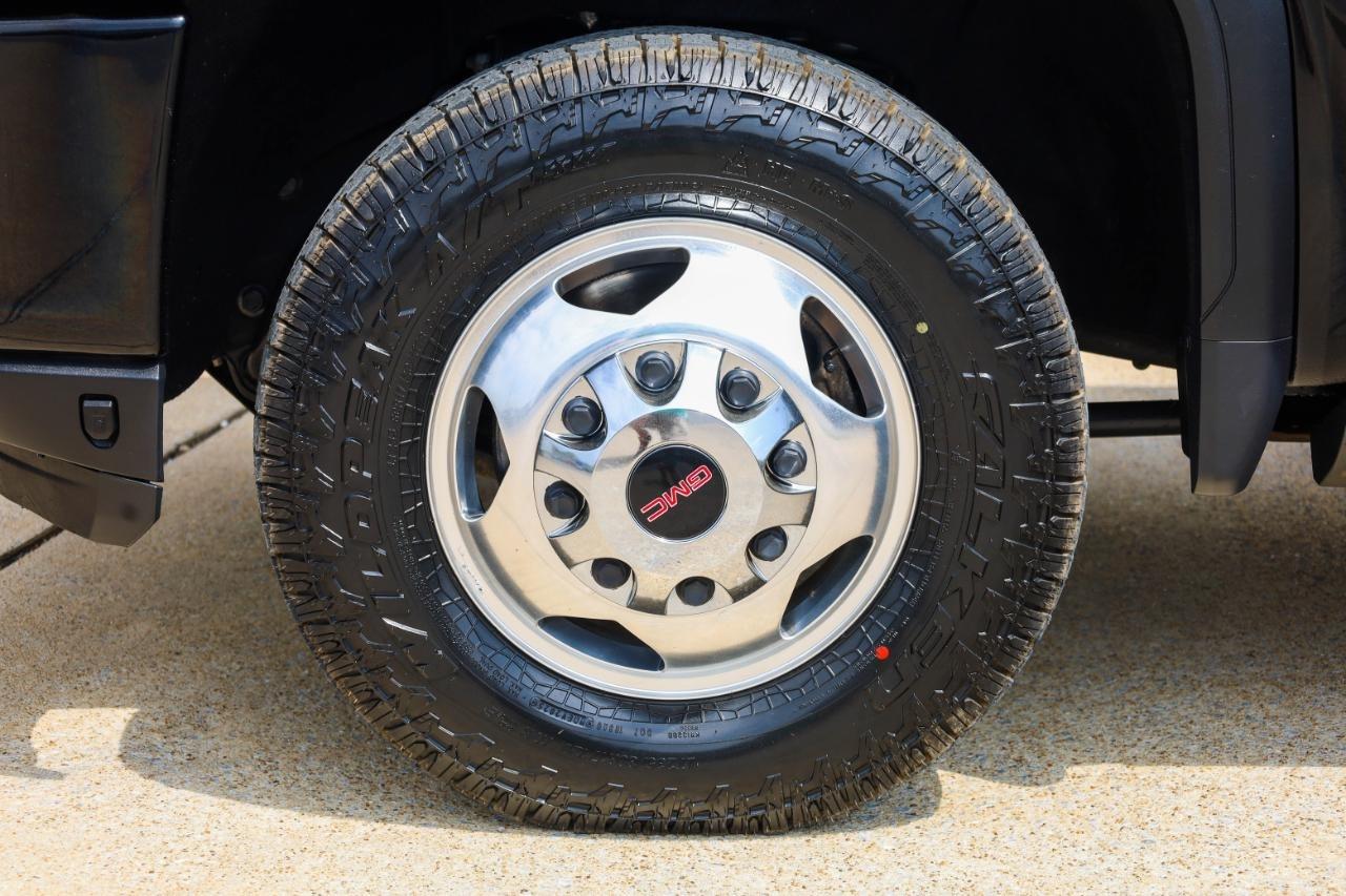 GMC Sierra 3500HD 4WD Crew Cab 172" Denali 2022