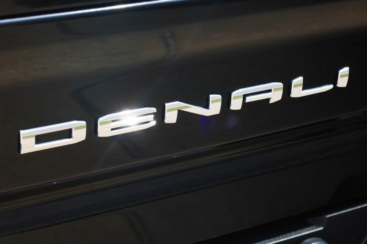 GMC Sierra 3500HD 4WD Crew Cab 172" Denali 2022