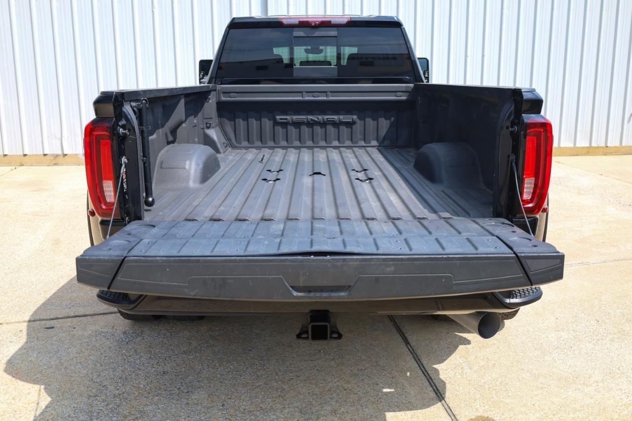 GMC Sierra 3500HD 4WD Crew Cab 172" Denali 2022