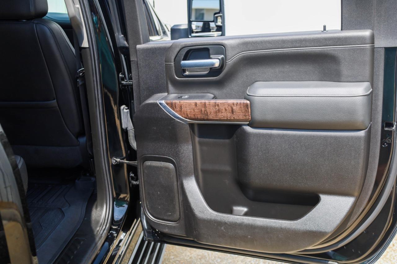 GMC Sierra 3500HD 4WD Crew Cab 172" Denali 2022