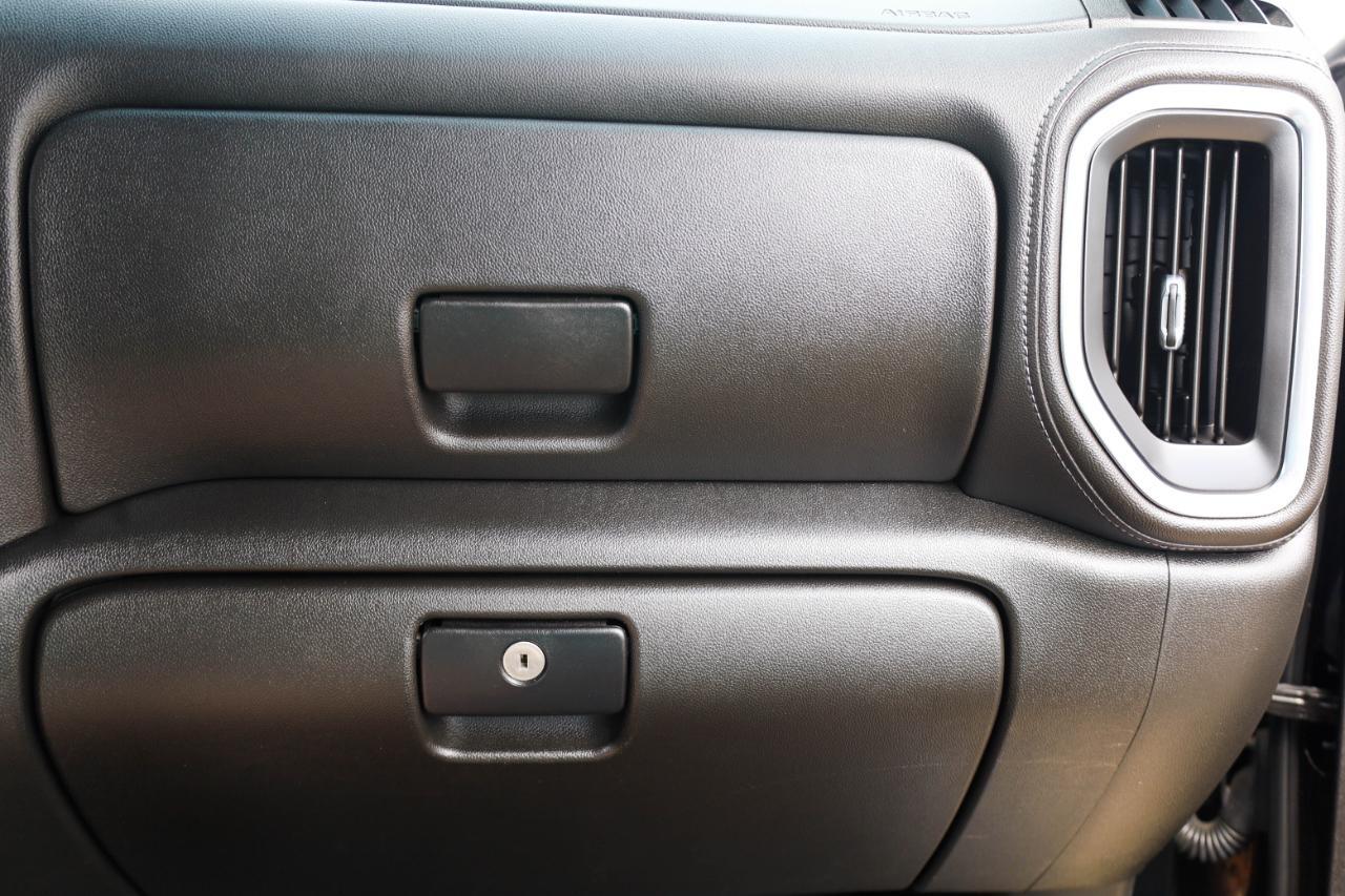 GMC Sierra 3500HD 4WD Crew Cab 172" Denali 2022