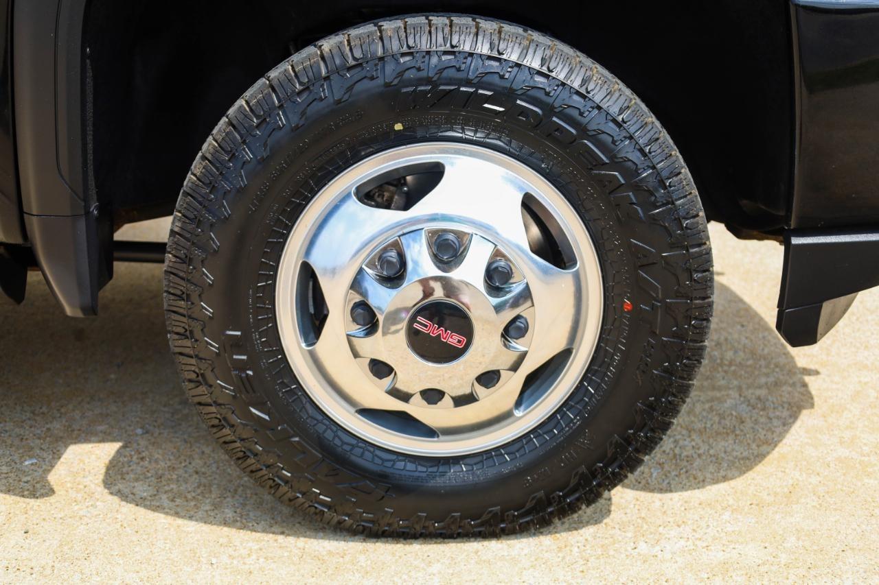 GMC Sierra 3500HD 4WD Crew Cab 172" Denali 2022