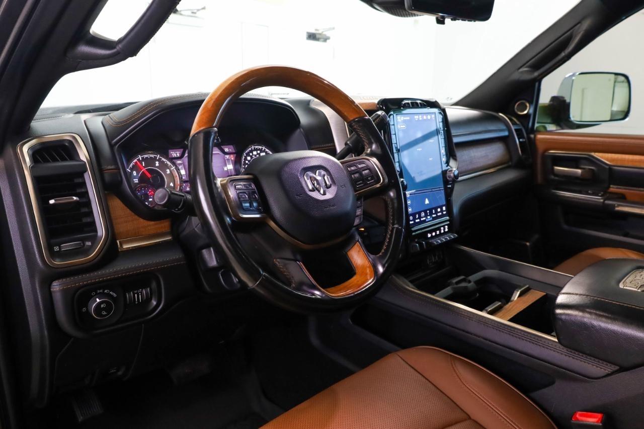 RAM 3500 Longhorn 4x4 Mega Cab 6'4" Box 2022