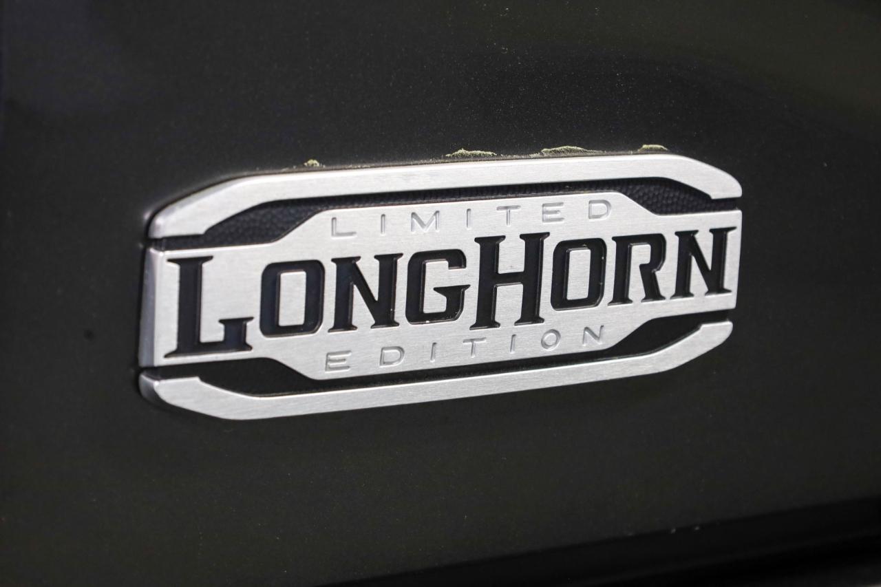 RAM 3500 Longhorn 4x4 Mega Cab 6'4" Box 2022