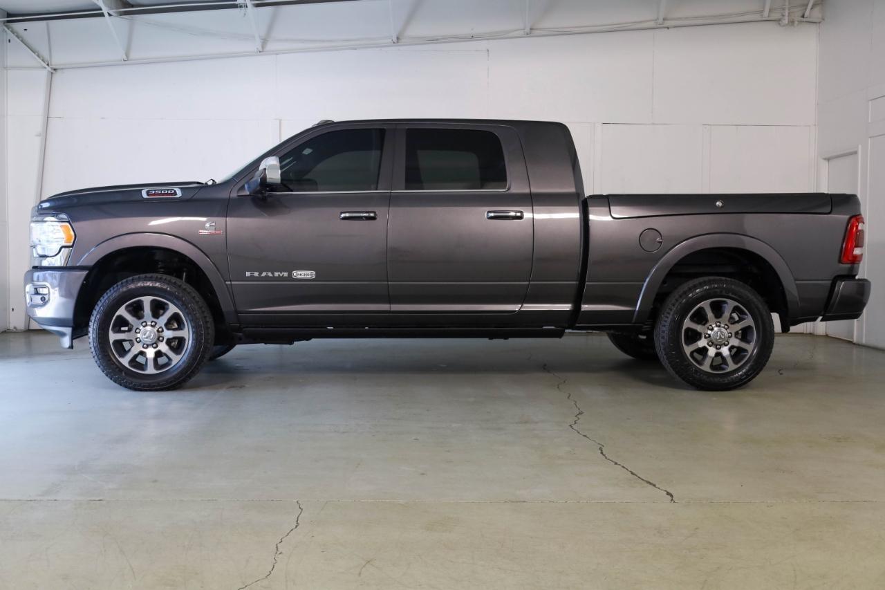 RAM 3500 Longhorn 4x4 Mega Cab 6'4" Box 2022
