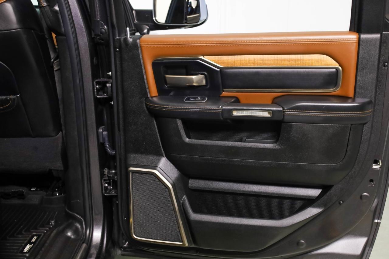 RAM 3500 Longhorn 4x4 Mega Cab 6'4" Box 2022