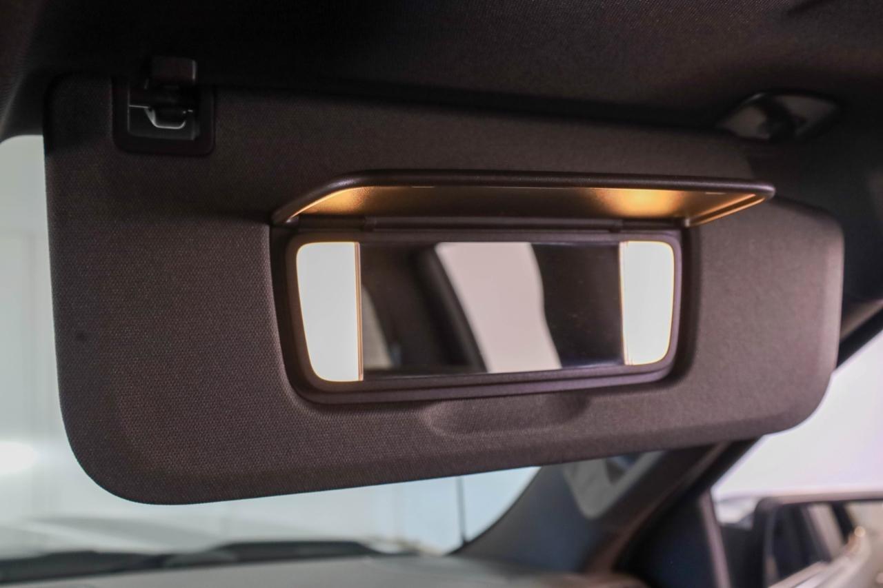 GMC Sierra 1500 4WD Crew Cab 147" Denali 2020