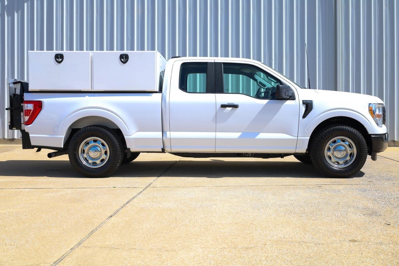 Ford F-150 Lariat 2WD SuperCab 8' Box 2022