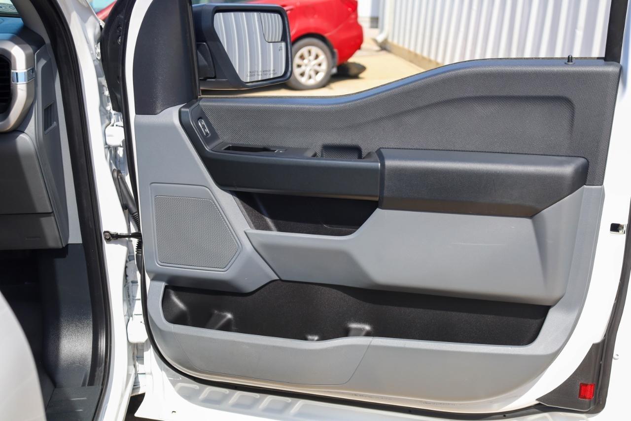 Ford F-150 Lariat 2WD SuperCab 8' Box 2022