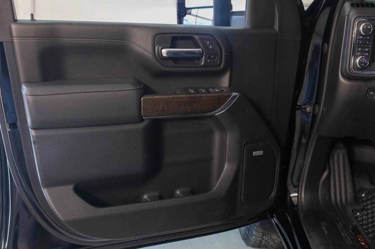 GMC Sierra 2500HD 4WD Crew Cab 159" Denali 2023