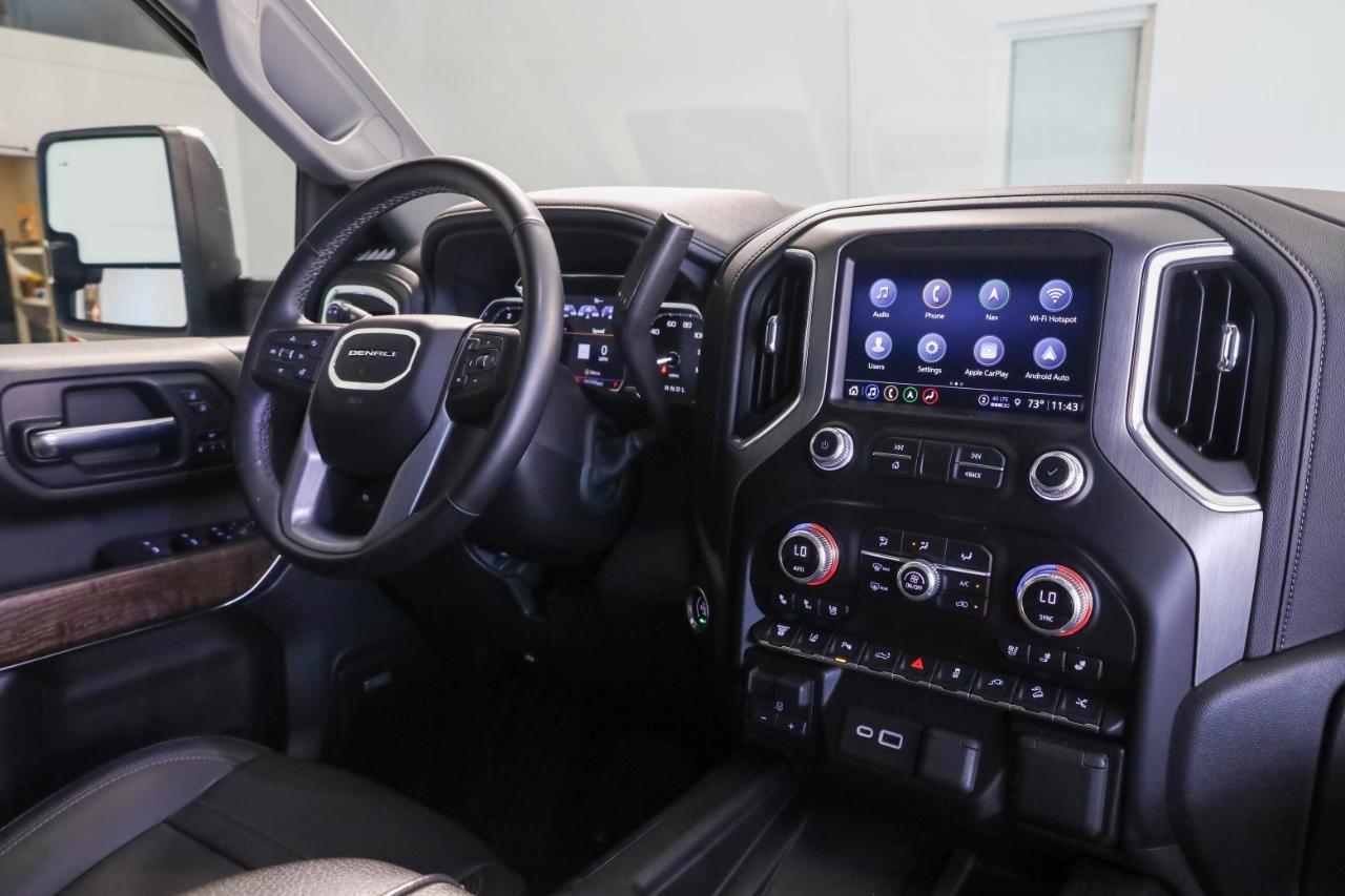 GMC Sierra 2500HD 4WD Crew Cab 159" Denali 2023