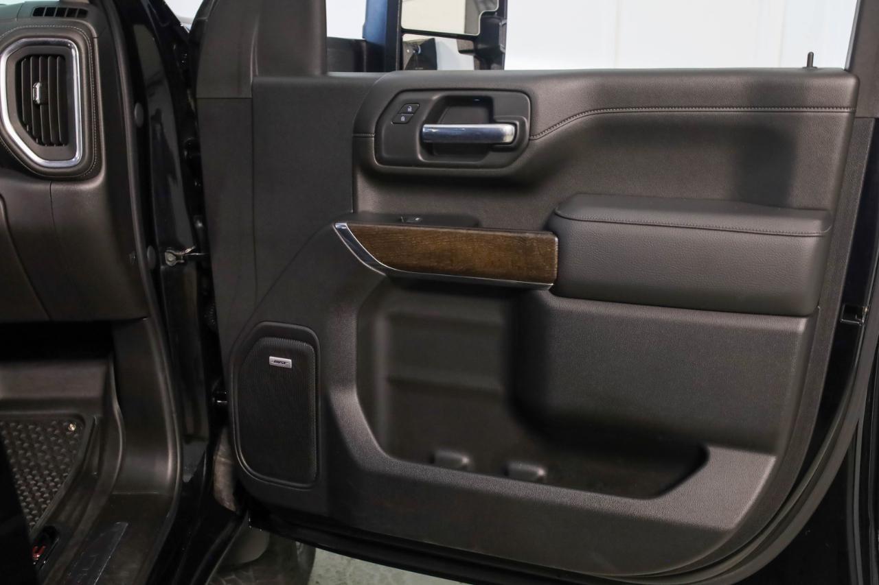 GMC Sierra 2500HD 4WD Crew Cab 159" Denali 2023