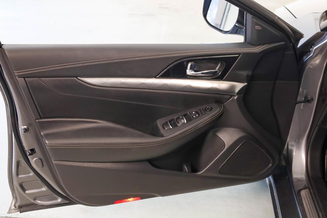 Nissan Maxima SV 3.5L 2020