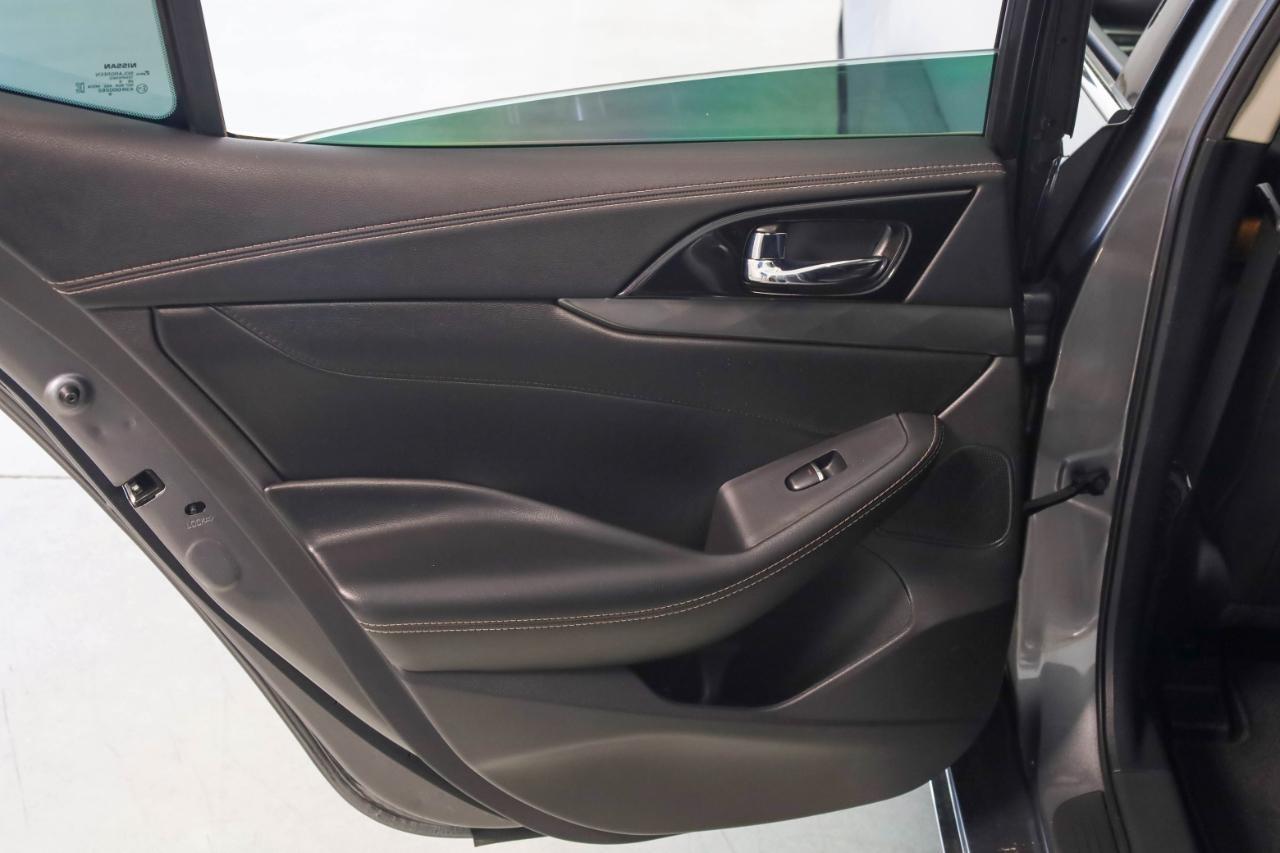 Nissan Maxima SV 3.5L 2020