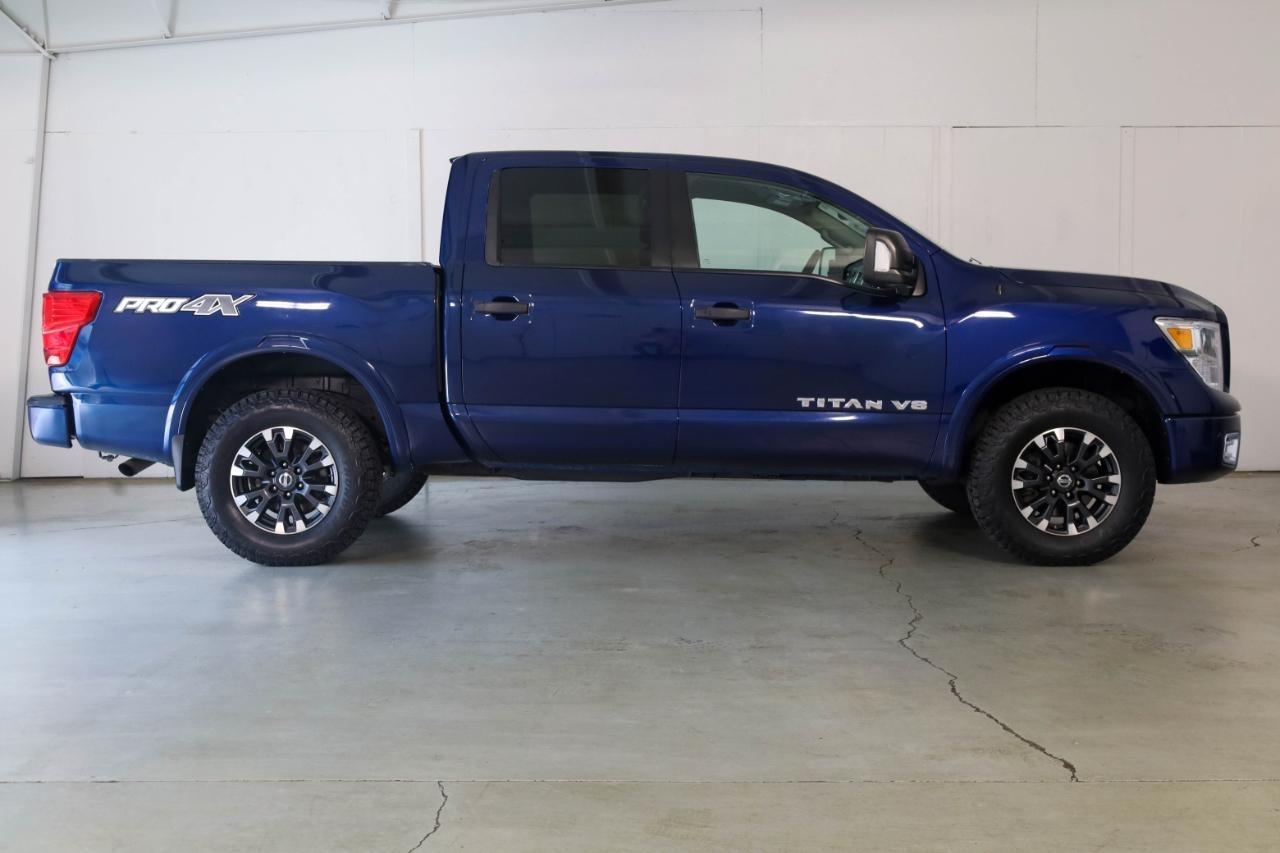 Nissan Titan 4x4 Crew Cab PRO-4X 2019