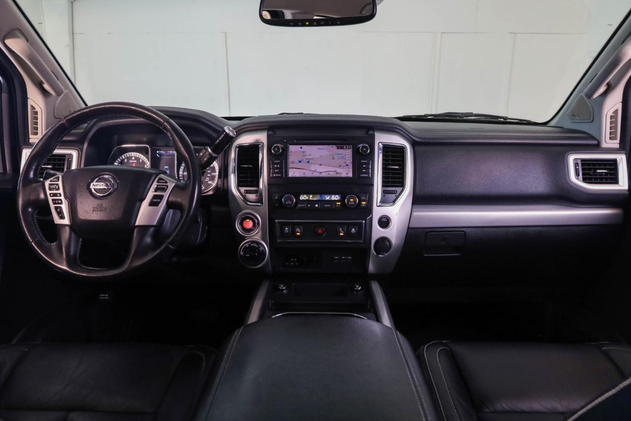 Nissan Titan 4x4 Crew Cab PRO-4X 2019