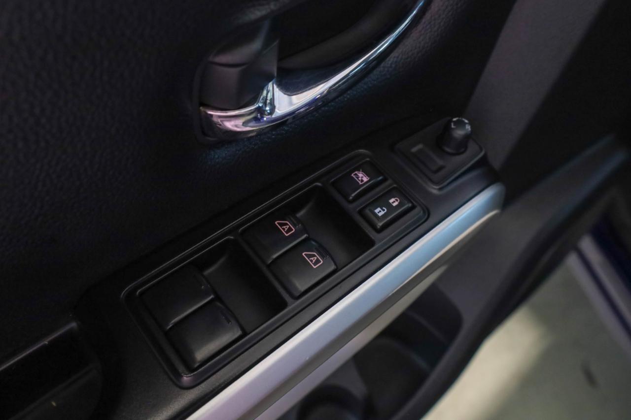 Nissan Titan 4x4 Crew Cab PRO-4X 2019