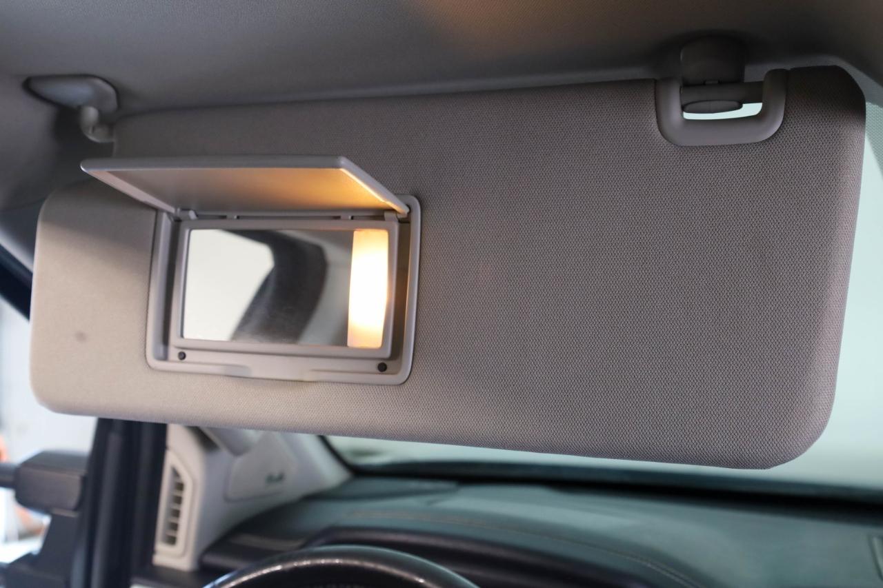 Nissan Titan 4x4 Crew Cab PRO-4X 2019