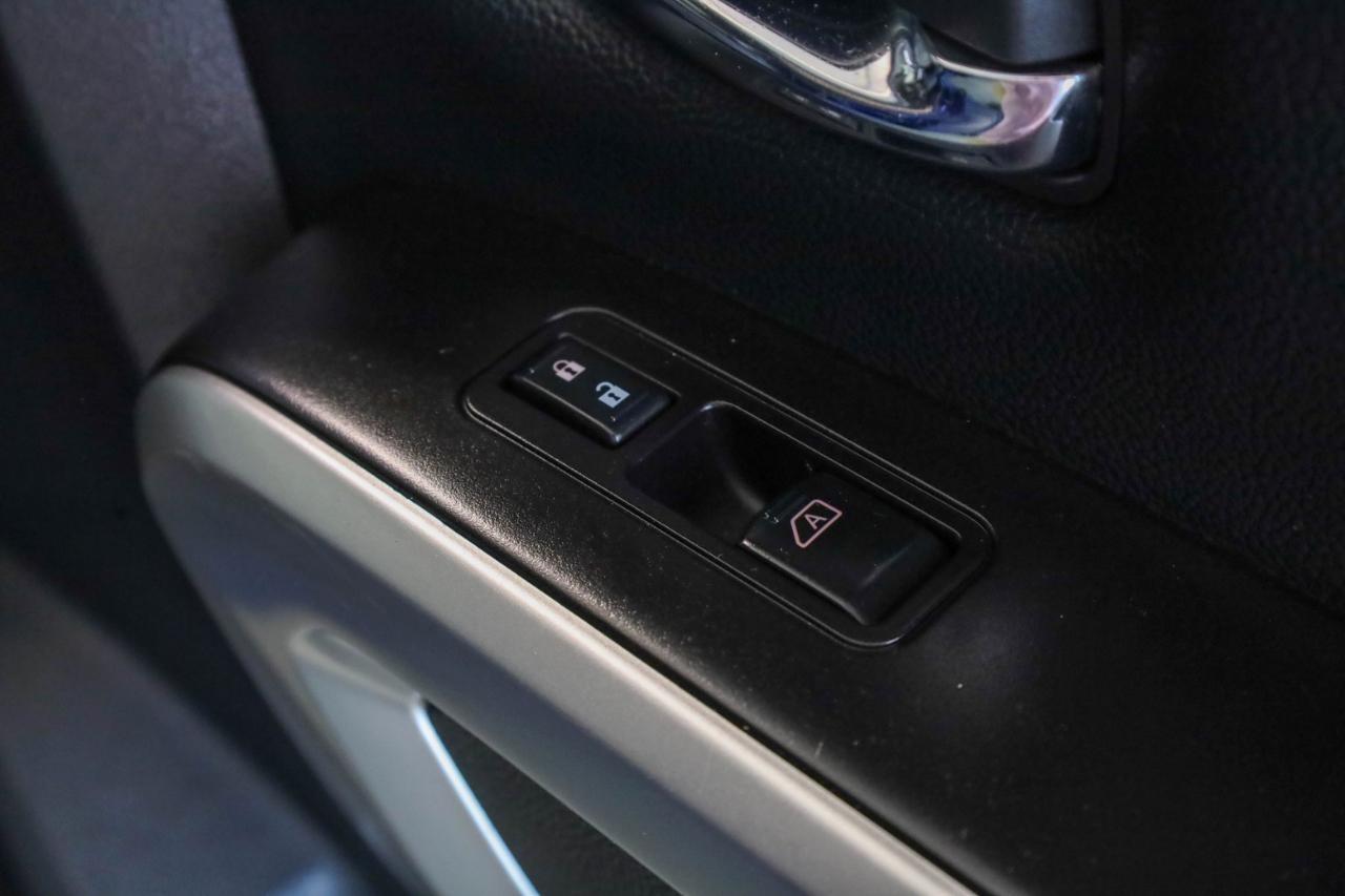 Nissan Titan 4x4 Crew Cab PRO-4X 2019