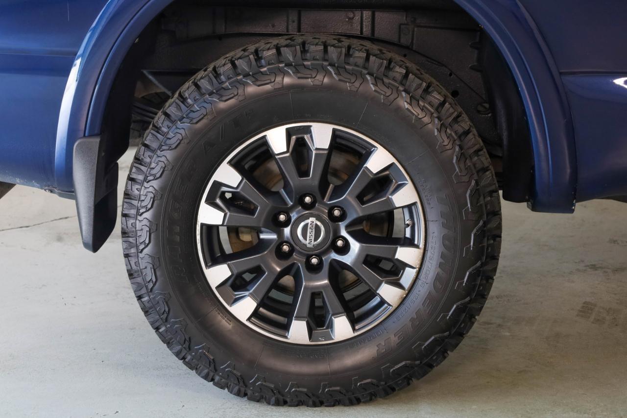 Nissan Titan 4x4 Crew Cab PRO-4X 2019