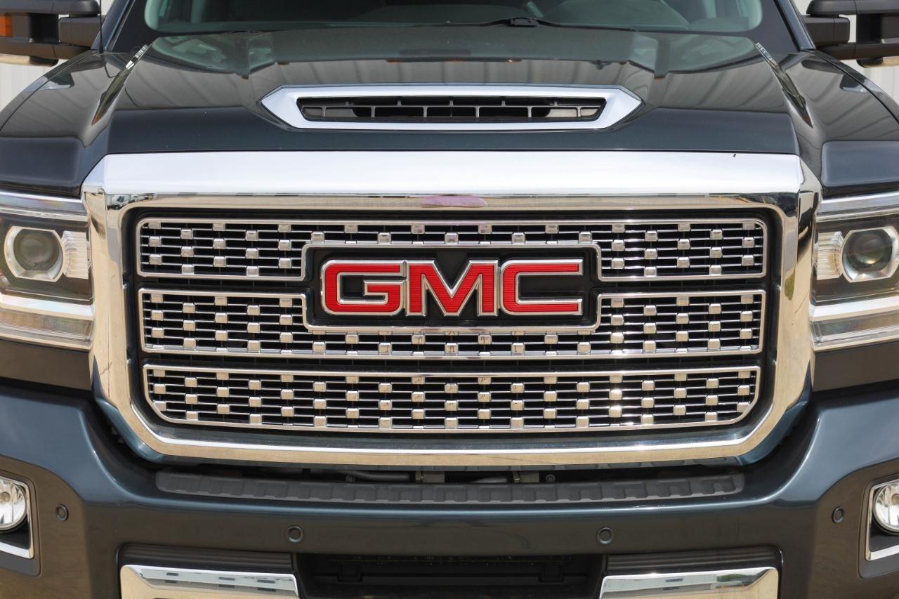 GMC Sierra 3500HD 4WD Crew Cab 167.7" Denali 2018