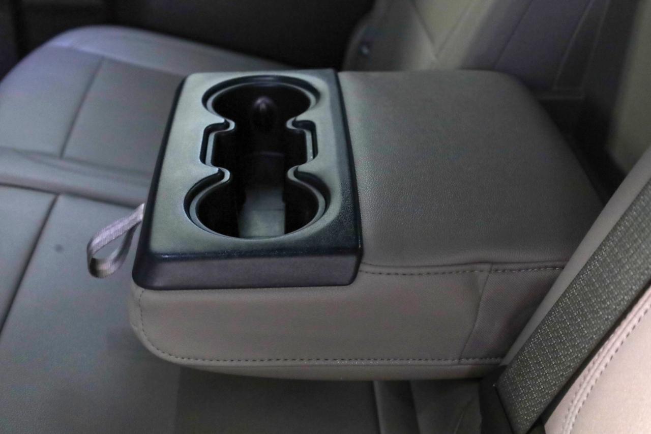 Chevrolet Silverado 1500 4WD Crew Cab 147" RST 2021