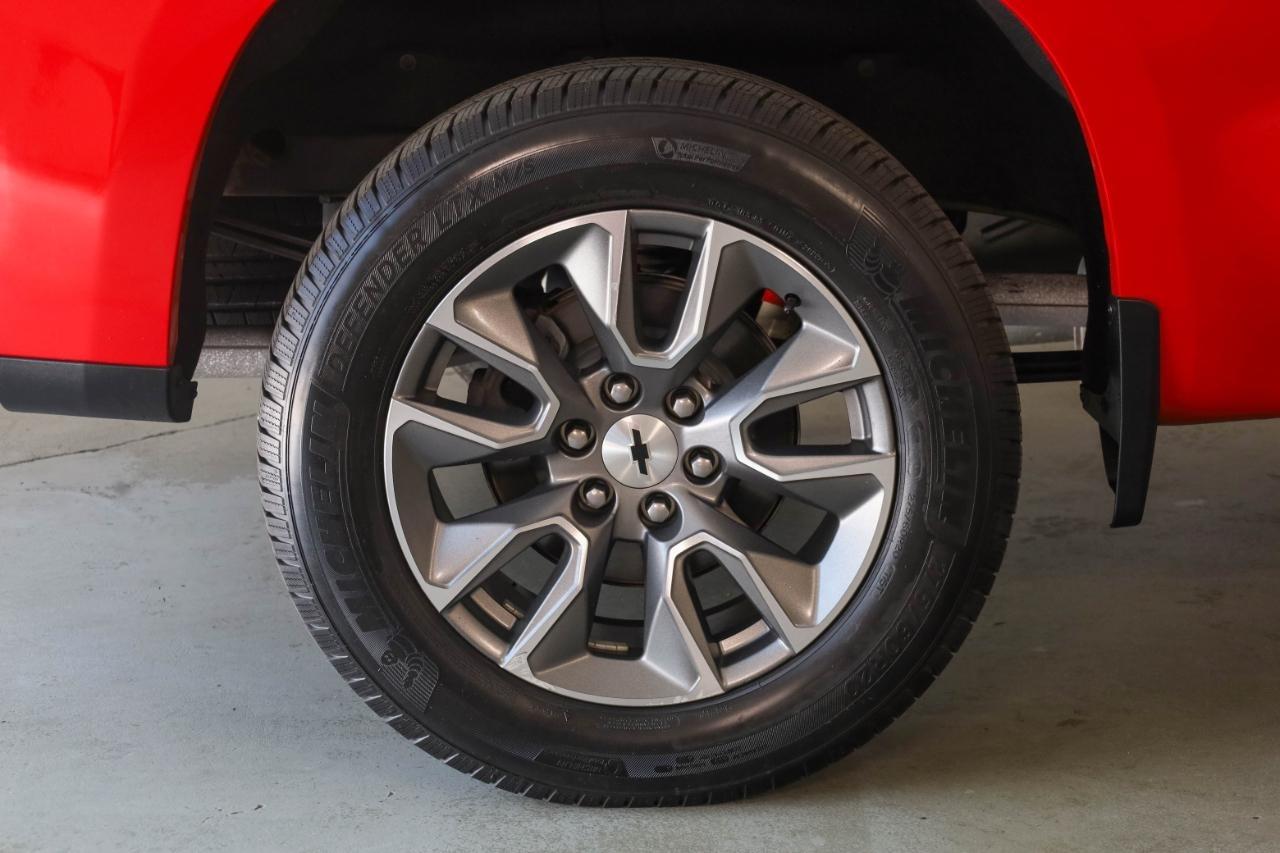 Chevrolet Silverado 1500 4WD Crew Cab 147" RST 2021